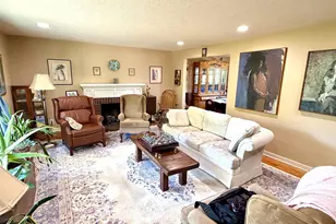 1053 Windemere Dr NW, Salem, OR 97304 - Photo 4