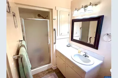 1053 Windemere Dr NW, Salem, OR 97304 - Photo 18