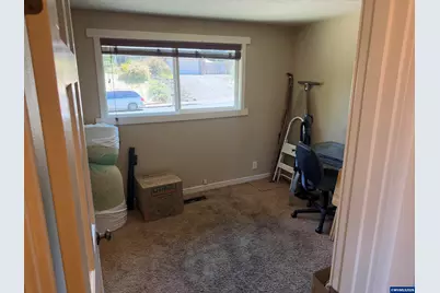 1053 Windemere Dr NW, Salem, OR 97304 - Photo 24