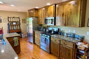 1053 Windemere Dr NW, Salem, OR 97304 - Photo 6