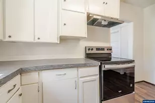 1116 SE 7th Ave, Albany, OR 97321 - Photo 10