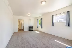 1116 SE 7th Ave, Albany, OR 97321 - Photo 6