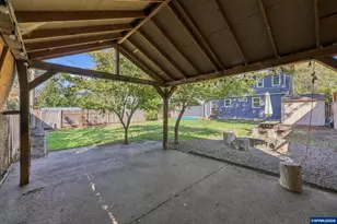 1875 23rd St NE, Salem, OR 97301 - Photo 32