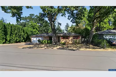 4316 10th Ct SE, Salem, OR 97302 - Photo 2