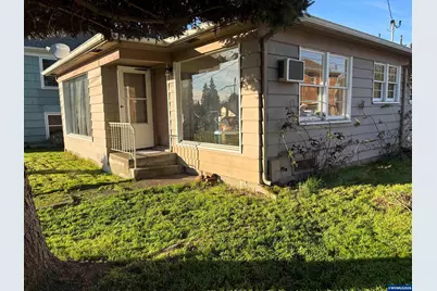 1551 Market St NE, Salem, OR 97301 - Photo 2