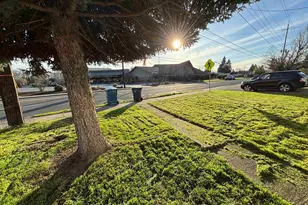 1551 Market St NE, Salem, OR 97301 - Photo 4