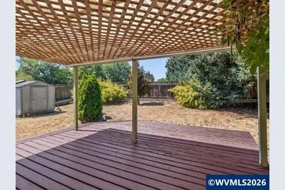 1078 29th St, Sweet Home, OR 97386 - Photo 6