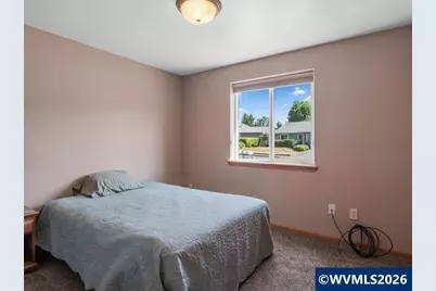 1078 29th St, Sweet Home, OR 97386 - Photo 32