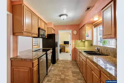 14653 Ottaway Rd NE, Aurora, OR 97002 - Photo 12