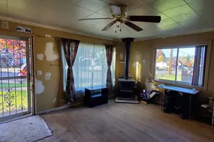 585 5th Ave, Sweet Home, OR 97386 - Photo 8
