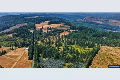2254 Crooked Finger Rd NE, Scotts Mills, OR 97375 - Photo 8