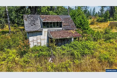 2254 Crooked Finger Rd NE, Scotts Mills, OR 97375 - Photo 24