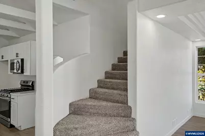 564 SW Cedar St, Mill City, OR 97360 - Photo 32