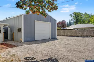 564 SW Cedar St, Mill City, OR 97360 - Photo 8