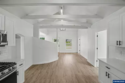 564 SW Cedar St, Mill City, OR 97360 - Photo 24