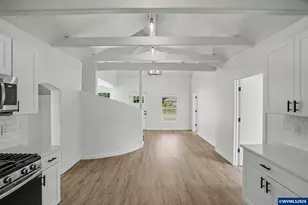 564 SW Cedar St, Mill City, OR 97360 - Photo 24