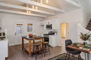 564 SW Cedar St, Mill City, OR 97360 - Photo 2