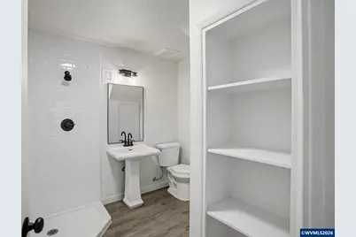 564 SW Cedar St, Mill City, OR 97360 - Photo 28