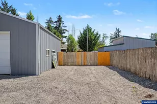 564 SW Cedar St, Mill City, OR 97360 - Photo 10