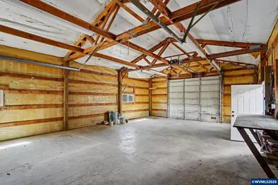 564 SW Cedar St, Mill City, OR 97360 - Photo 12