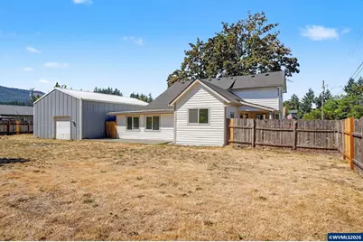 564 SW Cedar St, Mill City, OR 97360 - Photo 42
