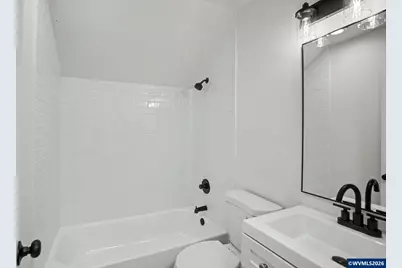 564 SW Cedar St, Mill City, OR 97360 - Photo 36