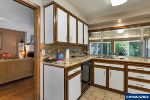 3253 Winslow Way NW, Salem, OR 97304 - Photo 24