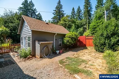 44519 North River Dr, Foster, OR 97345 - Photo 40