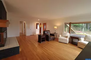 94607 Shelley Ln, Coquille, OR 97423 - Photo 4