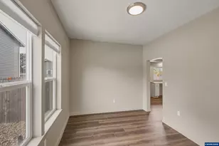 180 Hiatt St, Lebanon, OR 97355 - Photo 12