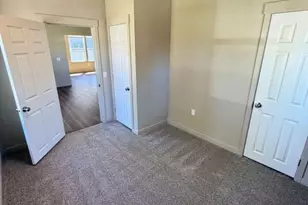 180 Hiatt St, Lebanon, OR 97355 - Photo 10