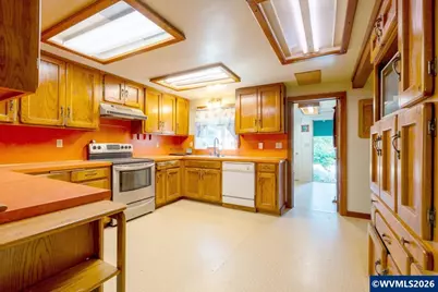 43304 Ames Creek Rd, Sweet Home, OR 97386 - Photo 4