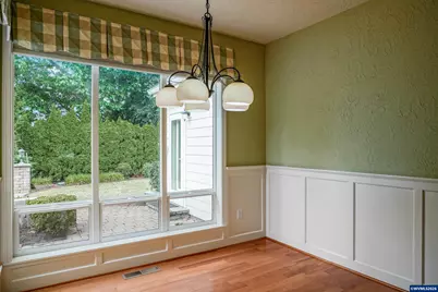 1519 Collins St NW, Salem, OR 97304 - Photo 16