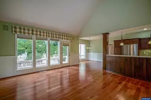 1519 Collins St NW, Salem, OR 97304 - Photo 14