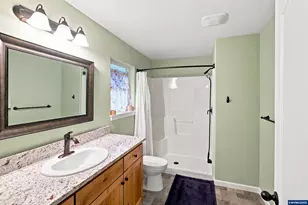 2390 Kokanee Way, Lebanon, OR 97355 - Photo 22