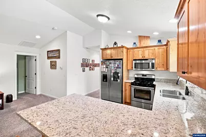 2390 Kokanee Wy, Lebanon, OR 97355 - Photo 12
