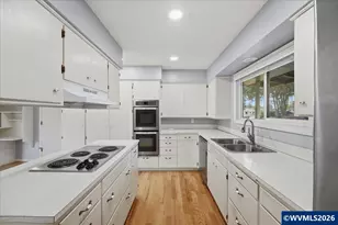 3146 S Shore Dr SE, Albany, OR 97322 - Photo 10