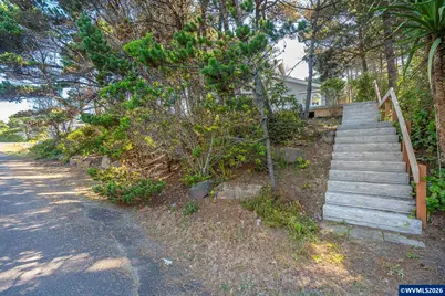 6765 Glen Av, Gleneden Beach, OR 97388 - Photo 48
