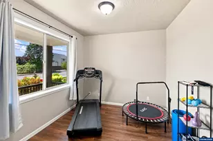 3001 Millersburg Dr NE, Albany, OR 97321 - Photo 4
