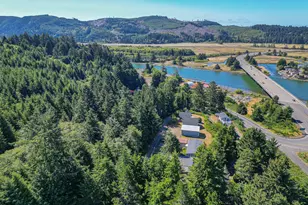 197 S Wells Dr, Lincoln City, OR 97367 - Photo 36