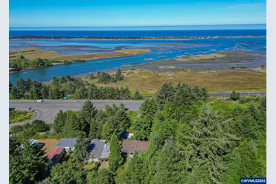 197 S Wells Dr, Lincoln City, OR 97367 - Photo 38