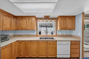 1111 Pioneer Rd, Dallas, OR 97338 - Photo 12