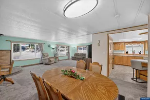 1111 Pioneer Rd, Dallas, OR 97338 - Photo 16