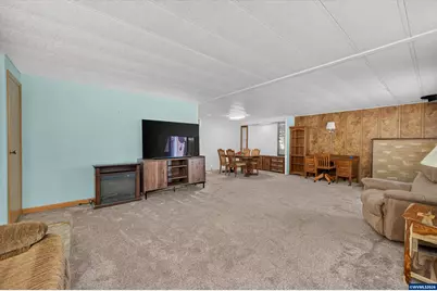 1111 Pioneer Rd, Dallas, OR 97338 - Photo 24