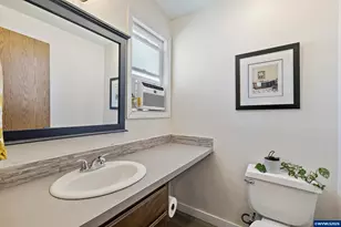 937 Shores St NE, Salem, OR 97301 - Photo 18