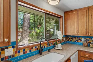 3807 NW Jameson Dr, Corvallis, OR 97330 - Photo 16