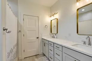 833 Hawk Dr, Silverton, OR 97381 - Photo 14