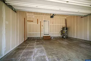 5725 Joynak St S, Salem, OR 97306 - Photo 24