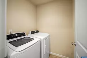 5725 Joynak St S, Salem, OR 97306 - Photo 14