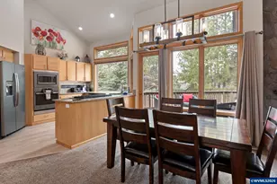 17926 Playoff Ln, Sunriver, OR 97707 - Photo 8